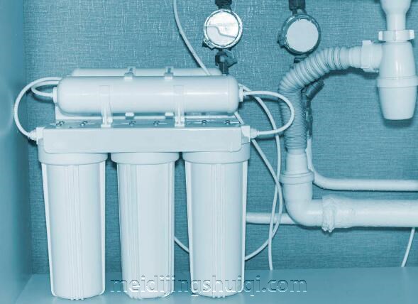 佛山美的饮水机 净水器产品普及速度加快，在一二线市场普及率依然超过30%